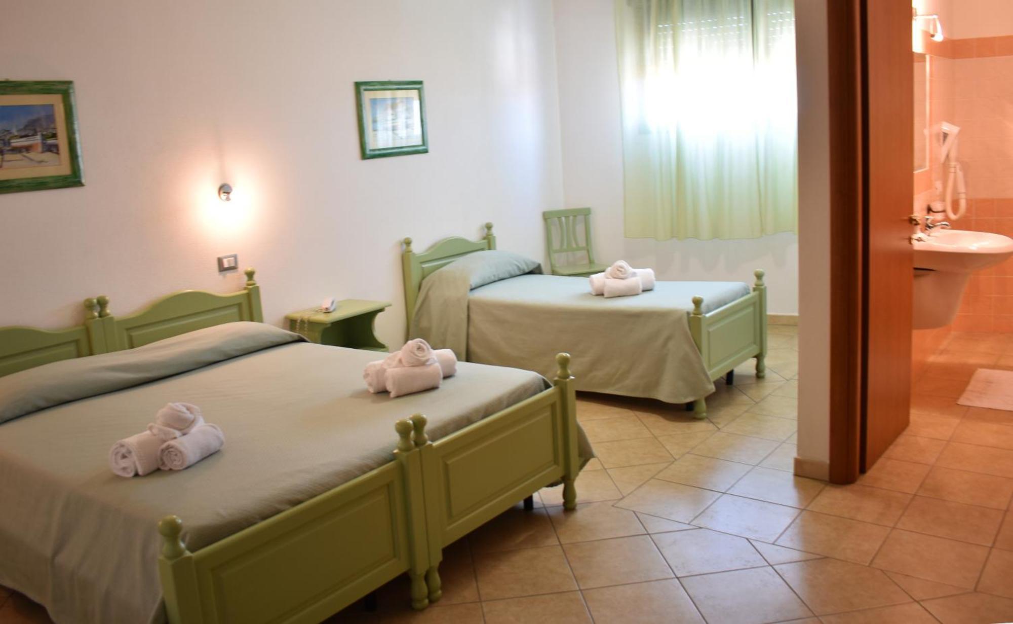 Hotel Residence Ampurias Castelsardo Rum bild