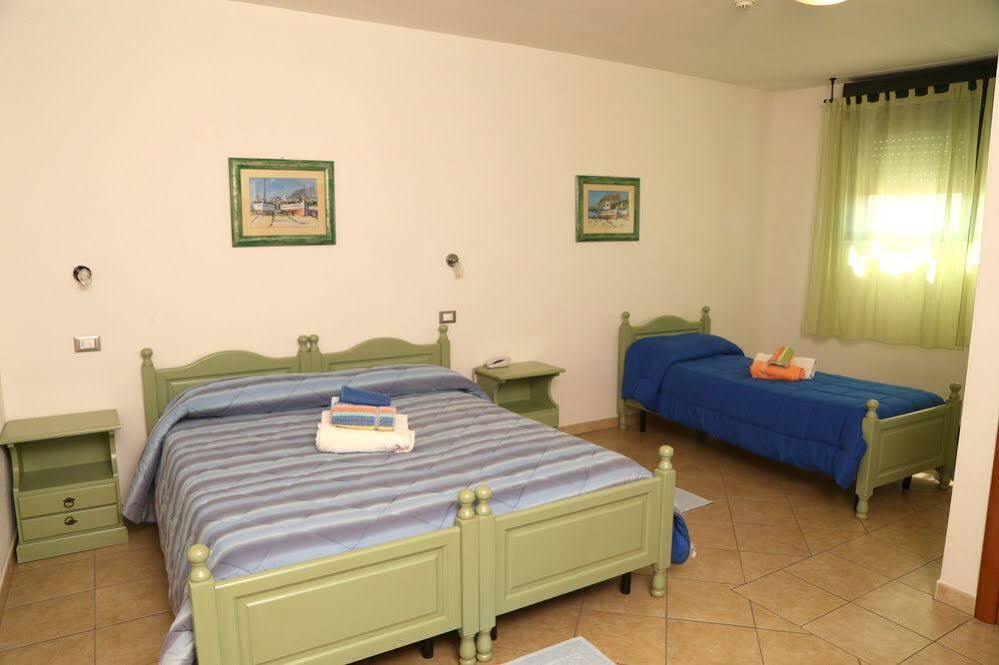 Hotel Residence Ampurias Castelsardo Exteriör bild